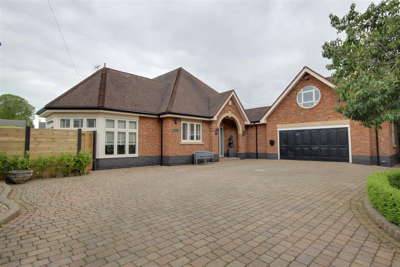 Matthew Limb Property for sale in West Hull